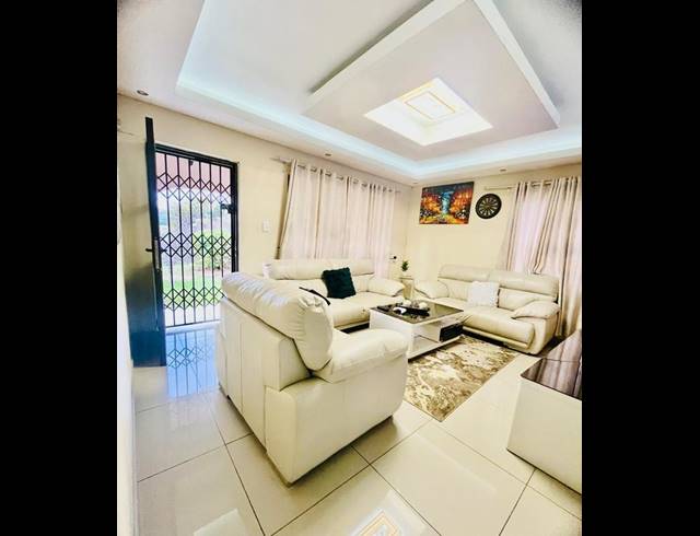3 BEDROOM HOUSE FOR SALE IN AVOCA